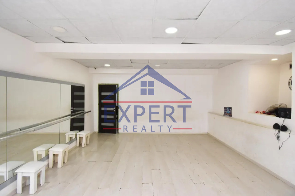 ԿԵՆՏՐՈՆ, ՏԻԳՐԱՆ ՄԵԾԻ ՊՈՂՈՏԱ, 250 Ք․Մ