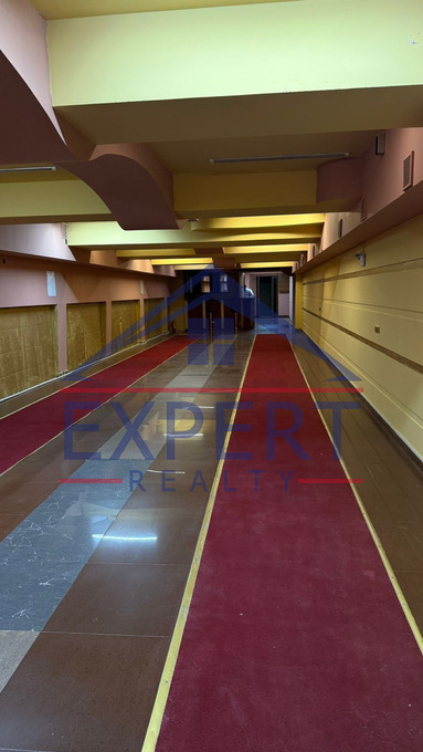 ԿԵՆՏՐՈՆ, ԵՐՎԱՆԴ ՔՈՉԱՐ, 250 Ք․Մ