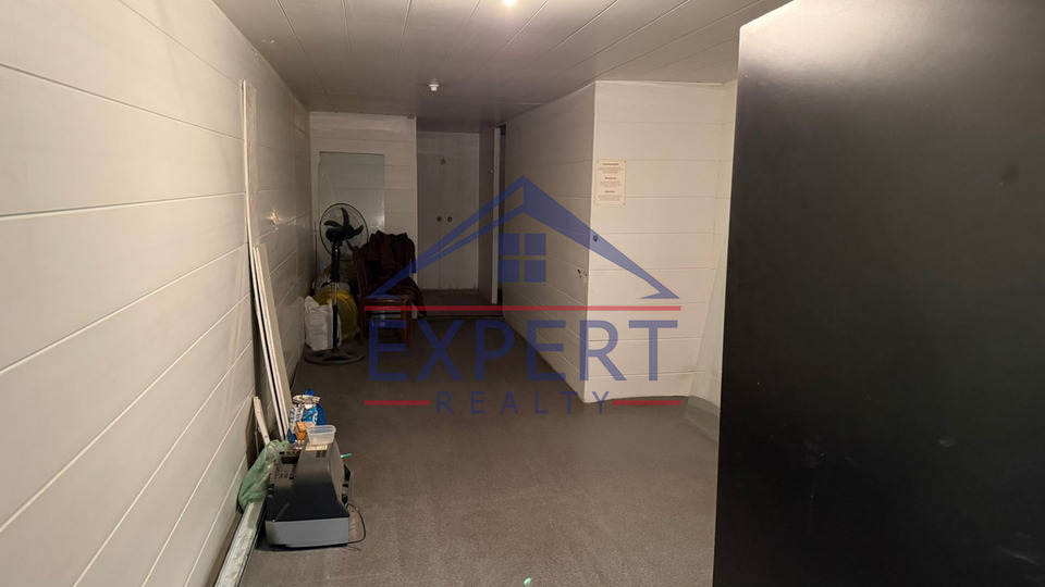 ԿԵՆՏՐՈՆ, ԵՐՎԱՆԴ ՔՈՉԱՐ, 250 Ք․Մ