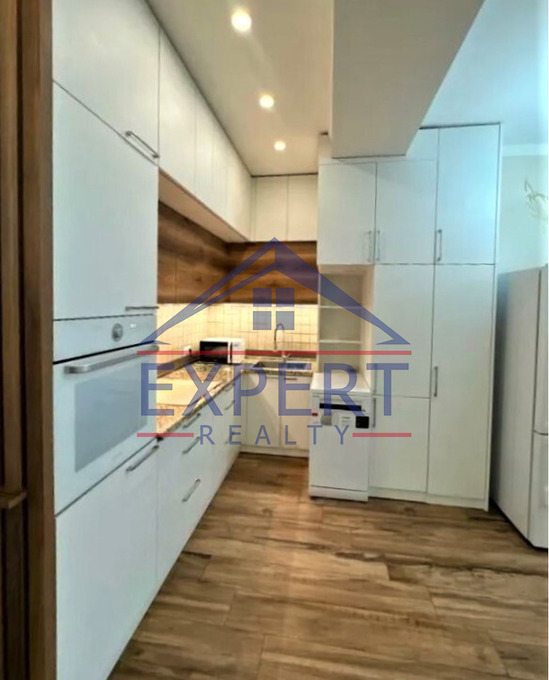 ԿԵՆՏՐՈՆ, ԵԶՆԻԿ ԿՈՂԲԱՑԻ ՓՈՂՈՑ, 3 ՍԵՆՅԱԿ