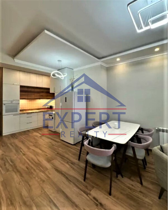 ԿԵՆՏՐՈՆ, ԵԶՆԻԿ ԿՈՂԲԱՑԻ ՓՈՂՈՑ, 3 ՍԵՆՅԱԿ