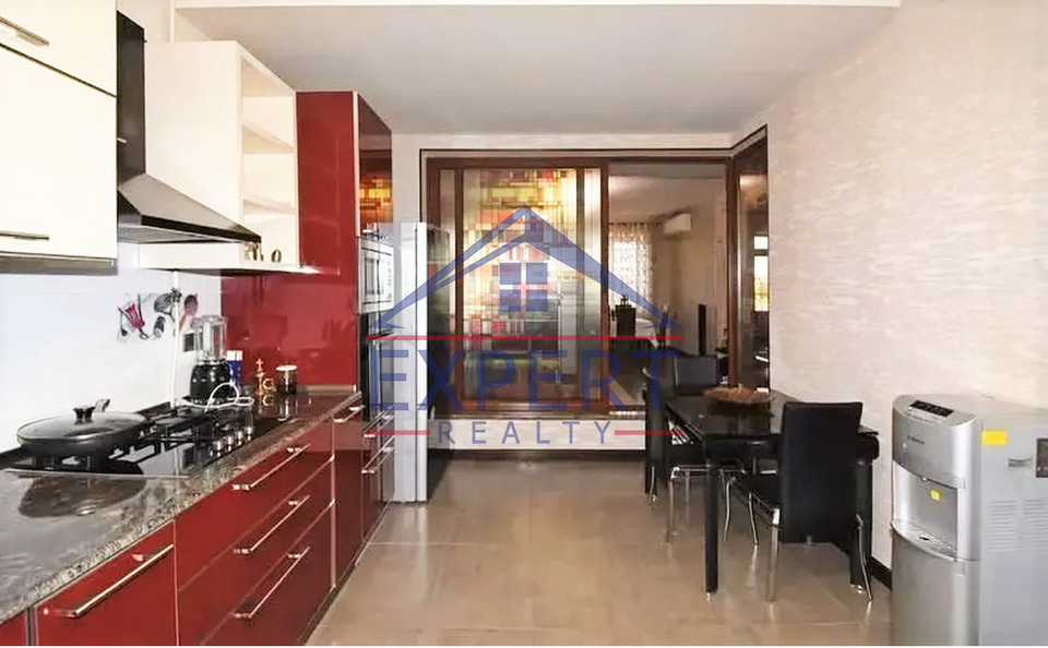 ԿԵՆՏՐՈՆ, ՄԱՇՏՈՑԻ ՊՈՂՈՏԱ, 3 ՍԵՆՅԱԿ