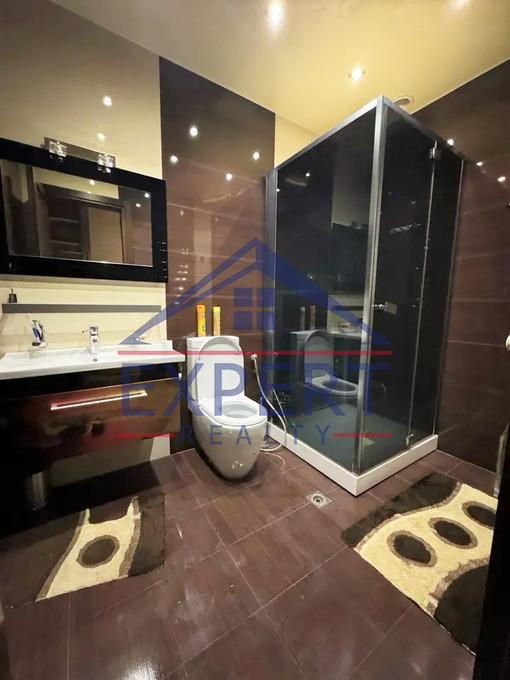 ԿԵՆՏՐՈՆ, ՄԱՇՏՈՑԻ ՊՈՂՈՏԱ, 3 ՍԵՆՅԱԿ