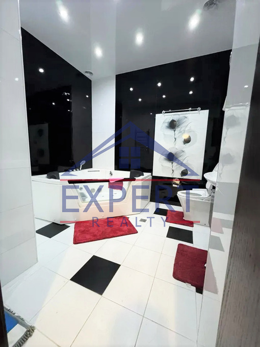 ԿԵՆՏՐՈՆ, ՄԱՇՏՈՑԻ ՊՈՂՈՏԱ, 3 ՍԵՆՅԱԿ