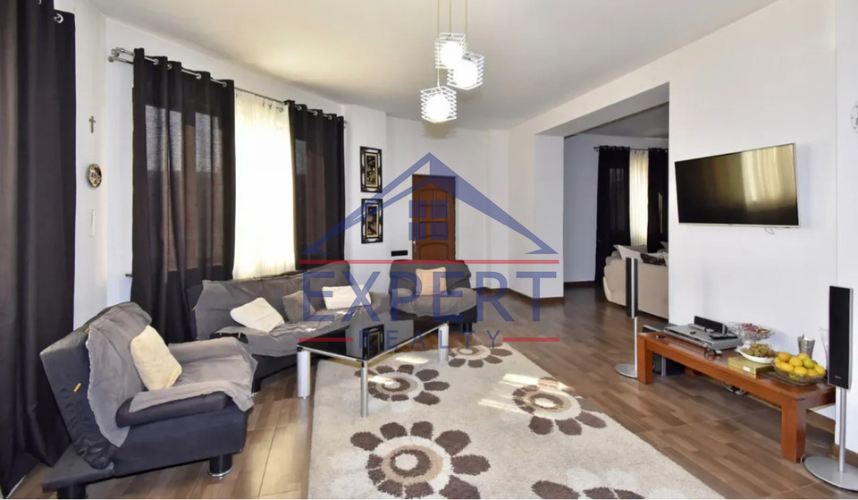 ԿԵՆՏՐՈՆ, ԻՍԱԿՈՎԻ ՊՈՂՈՏԱ, 6 ՍԵՆՅԱԿ