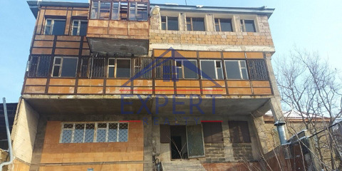 ՆՈՒՌՆՈՒՍ, 4 ՀԱՐԿԱՆԻ ՔԱՐԵ ՏՈՒՆ