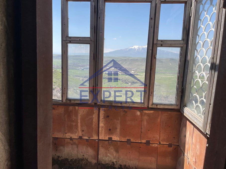 ՆՈՒՌՆՈՒՍ, 4 ՀԱՐԿԱՆԻ ՔԱՐԵ ՏՈՒՆ