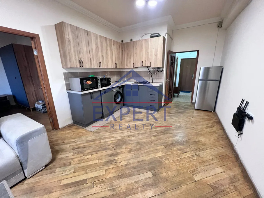 ԿԵՆՏՐՈՆ, ԱՐԳԻՇՏԻ ՓՈՂՈՑ, 2  ՍԵՆՅԱԿ