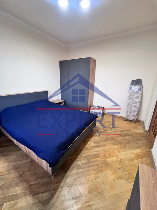 ԿԵՆՏՐՈՆ, ԱՐԳԻՇՏԻ ՓՈՂՈՑ, 2  ՍԵՆՅԱԿ