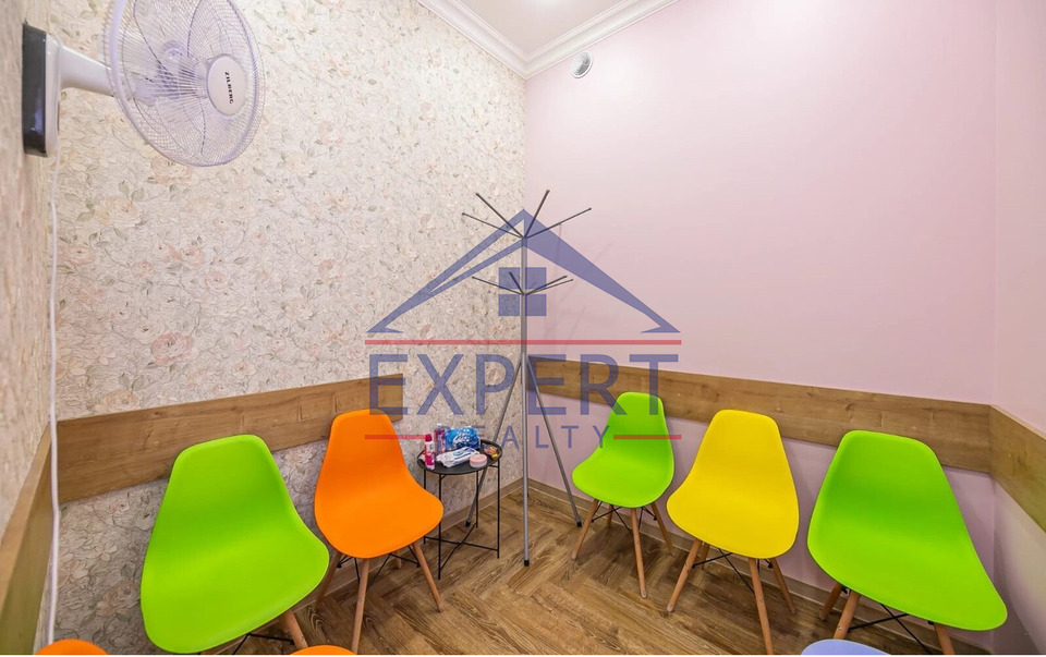 ԿԵՆՏՐՈՆ, ՊՈՒՇԿԻՆԻ ՓՈՂՈՑ, 4 ՍԵՆՅԱԿ