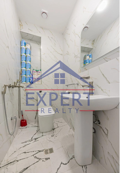 ԿԵՆՏՐՈՆ, ՊՈՒՇԿԻՆԻ ՓՈՂՈՑ, 4 ՍԵՆՅԱԿ