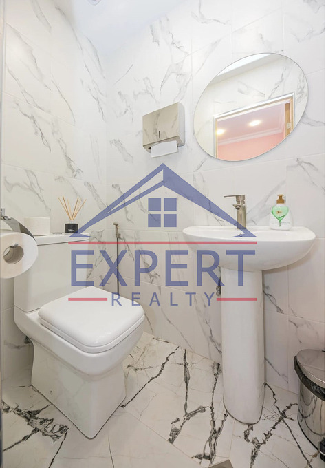 ԿԵՆՏՐՈՆ, ՊՈՒՇԿԻՆԻ ՓՈՂՈՑ, 4 ՍԵՆՅԱԿ