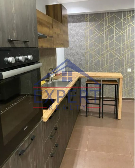 ԿԵՆՏՐՈՆ, ԵԶՆԻԿ ԿՈՂԲԱՑԻ ՓՈՂՈՑ, 2 ՍԵՆՅԱԿ