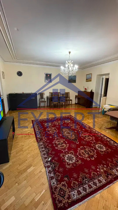 ԱՐԱԲԿԻՐ, ԱՐԱՄ ԽԱՉԱՏՐՅԱՆ ՓՈՂՈՑ, 3 ՍԵՆՅԱԿ