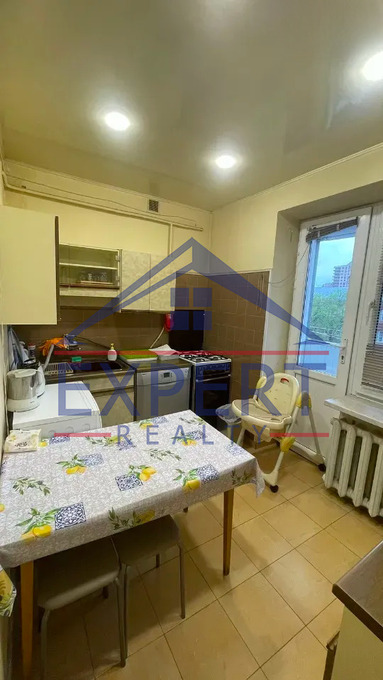 ԱՐԱԲԿԻՐ, ԱՐԱՄ ԽԱՉԱՏՐՅԱՆ ՓՈՂՈՑ, 3 ՍԵՆՅԱԿ